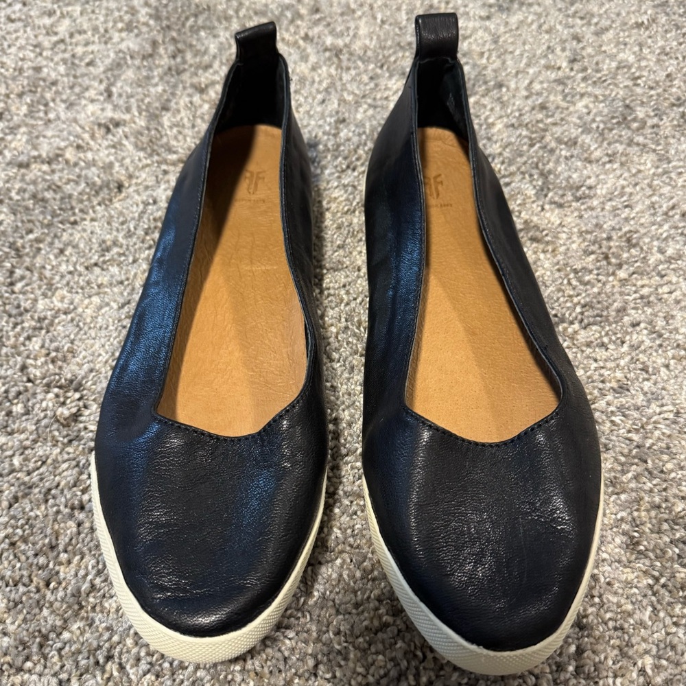 Frye Melanie Flats Black Leather Women's Shoes Size 9.5
